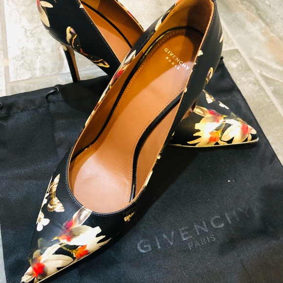 Givency Magnolia Print Leather Pump - Picture 1 of 8